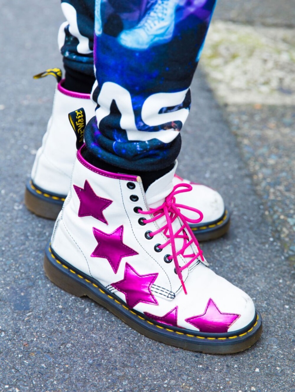 Rare Doc Martens Stella Shiny Pink Star Leather Boots